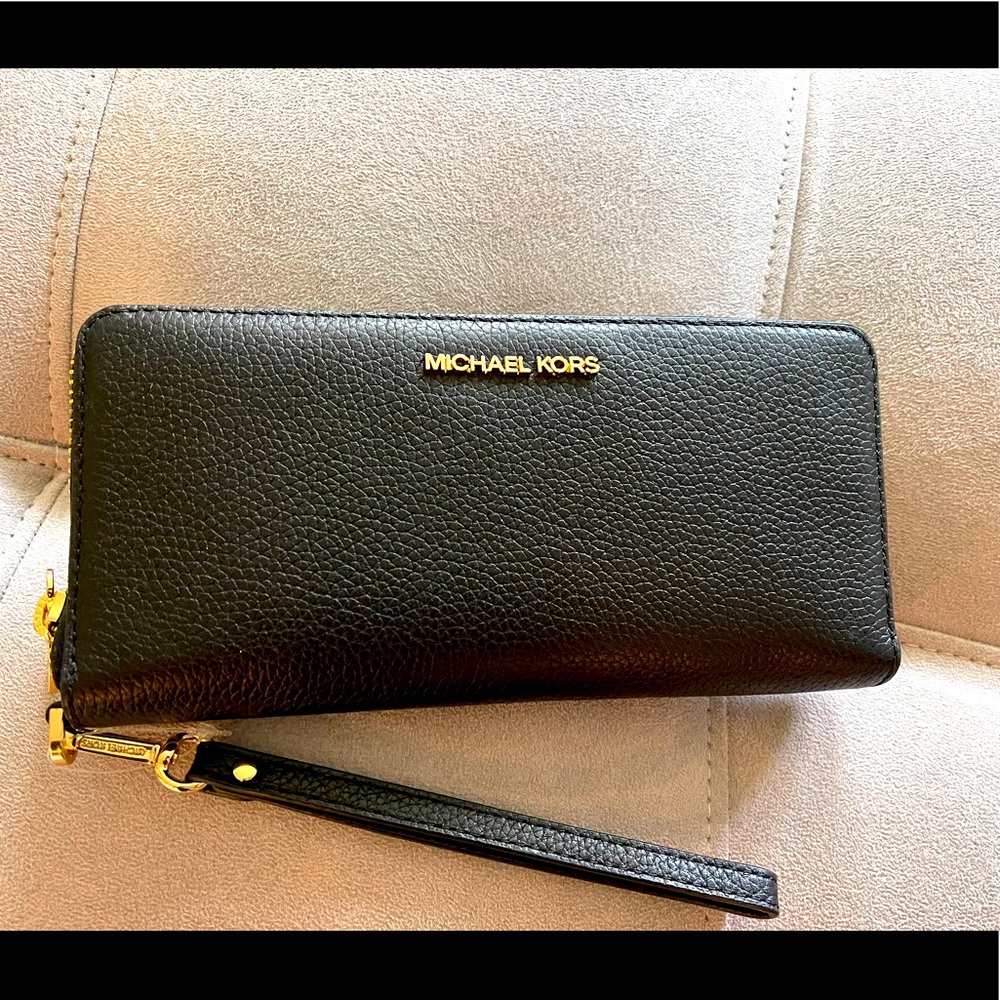 Michael Kors wallet